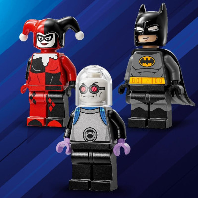 LEGO SUPERHEROES 76274 Đồ Chơi Lắp Ráp Siêu Xe Người Dơi Đối Đầu Harley Quinn (435 chi tiết)