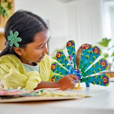 Đồ Chơi Lắp Ráp Mô Hình Chim Công Sặc Sỡ LEGO CREATOR 31157 (355 chi tiết)