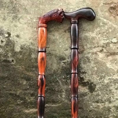 Gậy batong bằng gỗ trắc đỏ đen ,dàng cho người già 