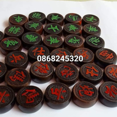 Bộ bàn cờ tướng 50×52×3cm  +quân cờ gỗ trắc kt 4,0×1,5cm  