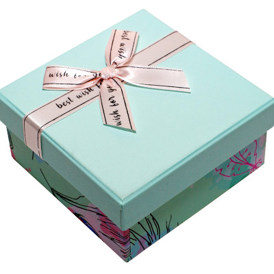 Hộp quà Vuông V016 - 10 x 10 x 5 cm - Giao mẫu ngẫu nhiên