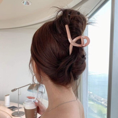 Set 3 kẹp càng cua kèm 2 dây buộc tóc xoắn đính hạt hàn quốc