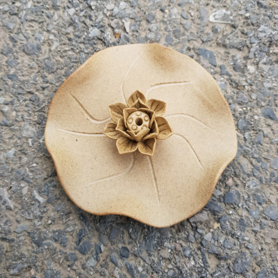 Đĩa đế cắm trầm gắn hoa bằng gốm cao cấp DDT08