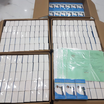 Nhiệt kế điện tử đo trán Flus IR-805B (32 tới 42 °C)