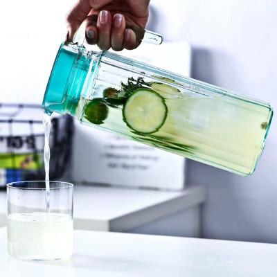 Bình thủy tinh đựng nước trong suốt Luminarc Quadro Ice Green 1,1L - L0534