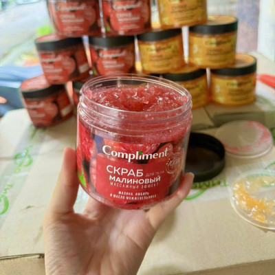 Tẩy da chết body Compliment 400ml chiết xuất thiên nhiên 