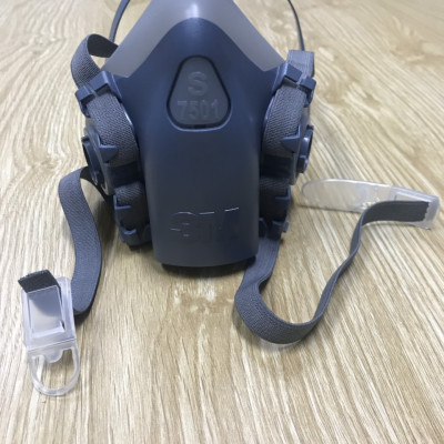 Mặt nạ phòng độc 7501 3M, chưa gồm phin lọc