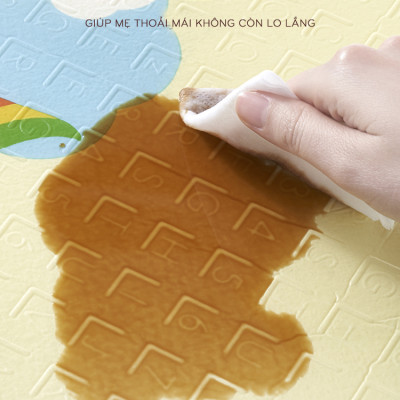 Nệm (thảm) chơi Nhà của Mẹ gấp gọn 2 mặt cho bé kích thước 180x200x1cm - họa tiết hình thú dễ thương giao ngẫu nhiên