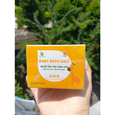 Muối tắm bé tràm trà Bảo Nhiên hộp 200gr