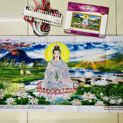 Tranh thêu chữ thập Phật bà quan âm LV3490, kích thước 97 x 52 cm