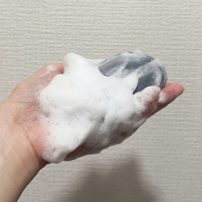 Phiên Bản Mini Xà Phòng Tắm Chống Thâm Nách Và Làm Sạch Cơ Thể Pelican 50 G