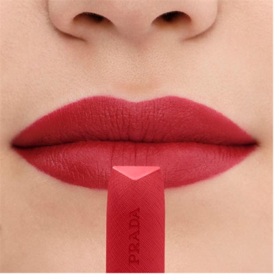 Son màu Prada Monochrome Durable Weightless Lipcolor R28_Fuoco 3.8g