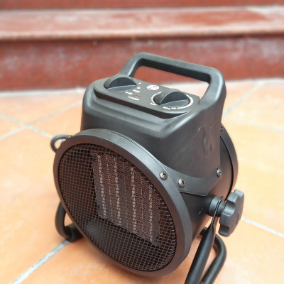 Quạt sấy gió nóng Mitsuta ZB-ET2C Hàng chính hãng