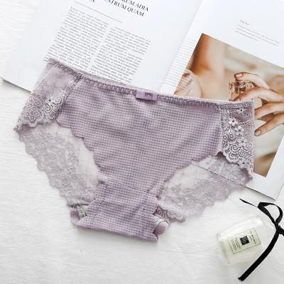 Quần Lót Cotton Su Phối Ren Hoa Mặt Sau 2212