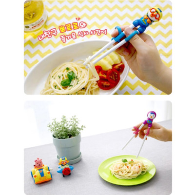 Đũa tập ăn cho bé Pororo thiết kế nhân vật 3D dễ thương có xỏ ngón dễ dàng sử dụng Hàn Quốc