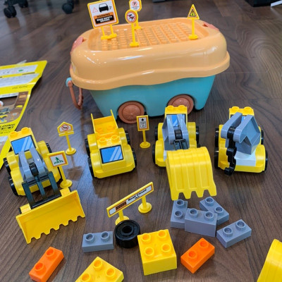 Xếp hình Robot kỹ thuật xây dựng giúp bé phát huy trí sáng tạo và thông minh