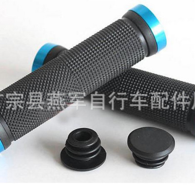 Đôi tay nắm xe đạp có 2 đầu khóa chắc chắn