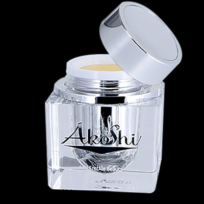 KEM AKOSHI DƯỠNG TRẮNG LÀM MỜ NÁM, TÀN NHANG VÀ NGĂN NGỪA LÃO HÓA