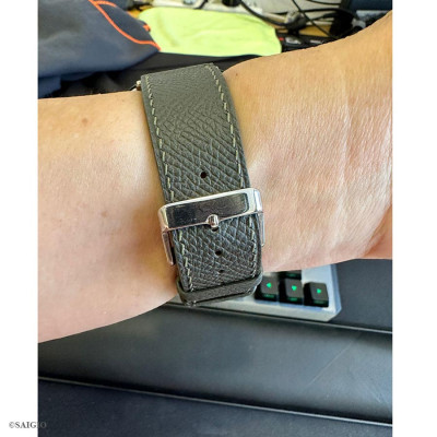 Dây Đồng Hồ Apple Watch 41mm 40mm 38mm, Chất Liệu Da Bê EPSOM Thảo Mộc Cao Cấp, Nhập Khẩu Từ Châu Âu, Dây Đeo Phong Cách Hiện Đại và Sang Trọng, Tương Thích Các Phiên Bản Series 10/9/8/7/6/5/4/3/2/1/SE/SE2