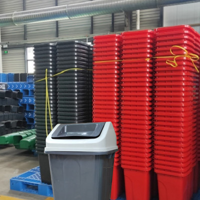 thủng rác nắp lật công nghiệp hàng cao cấp ( 60L màu đen)