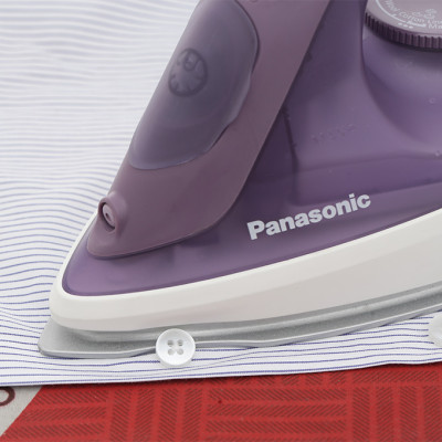 Bàn ủi hơi nước Panasonic NI-S630VRA 2400W - Hơi phun mạnh mẽ - Chống đóng cặn - Chế độ tự ngắt an toàn - Hàng chính hãng, Bảo hành 12 tháng
