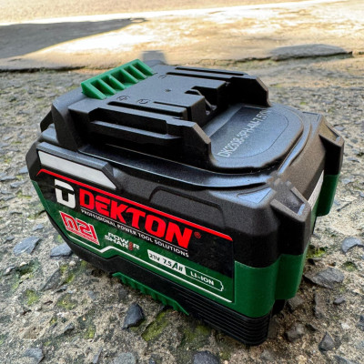 COMBO 1 PIN 7.5Ah DEKTON M21-B7500PLUS TẶNG 1 SẠC M21-S40PLUS DEKTON - KM_T8 -HÀNG CHÍNH HÃNG