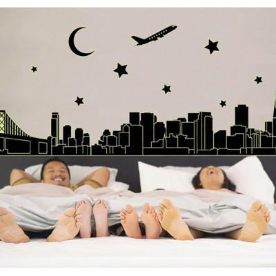 Decal dán tường Dạ quang thành phố đêm AmyShop DDQ003 (70 x 200 cm)