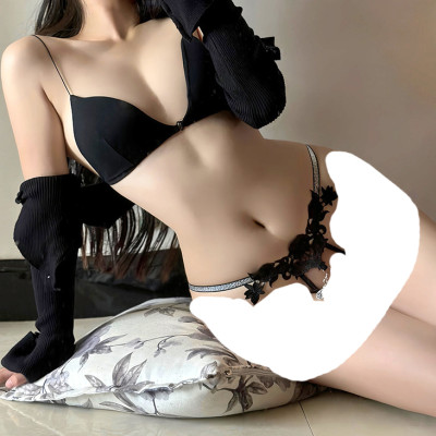 Quần lót nữ gợi cảm đính đá sáng Hot Girl, rỗng trước sau