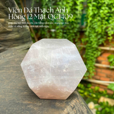 Thạch anh hồng 12 mặt NHASAN QC1409 viên đá của tình duyên, sự  chữa lành và thư thái - nặng 520gr, đường kính 8cm