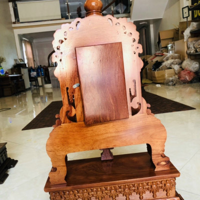  Combo Đồng hồ quả lắc tân cổ điển để bàn tiếp khách + chân đế đủ bộ bằng gỗ hương đá cực đẹp 