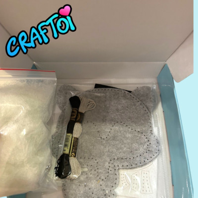 KIM NHỰA Bộ Thủ Công Trẻ Tự Làm Thú Bông 5+ RACCOON BOO Craftoi Felt Sewing toy prepunched holes plastic needle