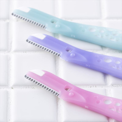 Dao Cạo Lông Mặt Cán Dài Dành Cho Nữ Kai Razor Can Face 017811Q (Set 3 Cây)