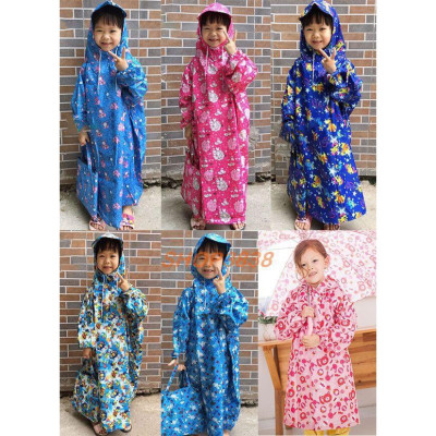 Áo mưa bít trẻ em từ  1 -  4 tuổi ,  áo đi mưa , vải dù  chống thấm ,  họa tiết hoạt hình dễ thương  , kèm túi đựng xinh xắn , giao màu ngẫu nhiên