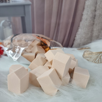 Bông Phấn Dùng Để Tán Kem Nền Hoặc Dặm Phấn Kai Beautycare 000KQ3064 (Set 30 Mút)