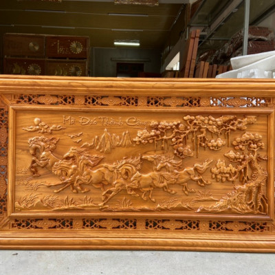 Tranh treo tường trạm khắc mã đáo thành công bằng gỗ gõ đỏ kt 67×127×4cm