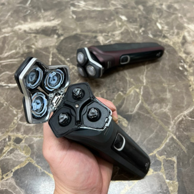 Máy cạo râu khô và ướt cao cấp thương hiệu Philips SkinIQ Series 5000 S5831/01 và S5832/01 - HÀNG NHẬP KHẨU