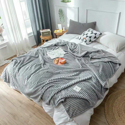 Chăn Nhung Tuyết Nhập Khẩu Siêu Mềm Mịn- Chăn Văn Phòng Kẻ Tăm Kích Thước 2mx2m3 Nặng 1,5kg - Hàng Chính Hãng MINIIN