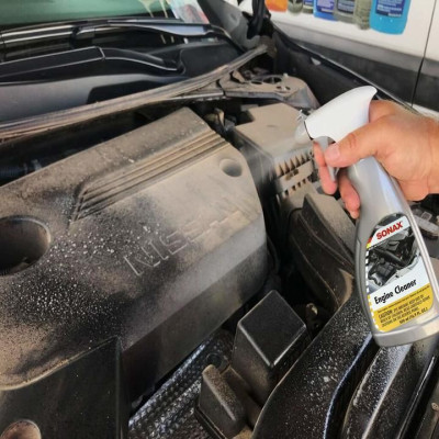 Shampoo làm sạch khoang động cơ xe Sonax Engine and Cold Cleaner 543200