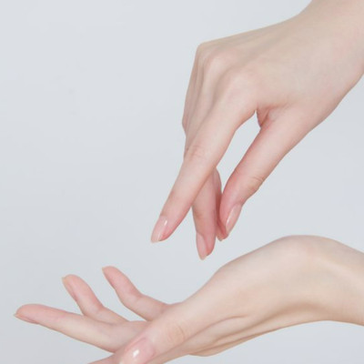 Bấm Móng Tay Thép Không Gỉ Kai 000KK-2534 (Size M)