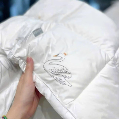 Chăn lông vũ siêu cấp Moncler 200x230cm Hàng chính hãng