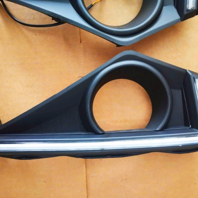 Bộ Đèn Led Ban Ngày DRL Đổi Màu Báo Rẽ Cho Toyota Veloz (2018-2024)