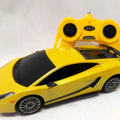 Xe Điều Khiển 1:24 Lamborghini Superleggera R26300/YEL - Màu Vàng