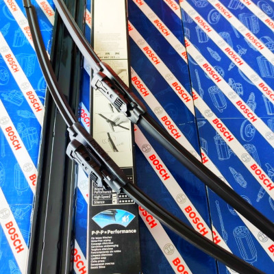 BỘ GẠT MƯA BOSCH AEROTWIN EURO SET AUDI A6 A7 (2011-2017) - 21X26 (7215)