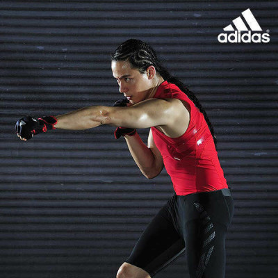 Găng Tay Tạ Weighted Gloves ADIDAS ADWT-10702 Trọng lượng 0,5kg (1 Cặp)