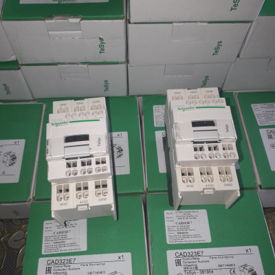 CAD323E7 - Contactor rơ le 3NO - 2NC 10A coil 48VAC CAD32E7 Schneider | Chính hãng |
