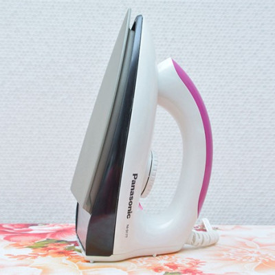 Bàn Ủi Khô Panasonic PABU-NI-317TVRA (1000W) - Hàng chính hãng