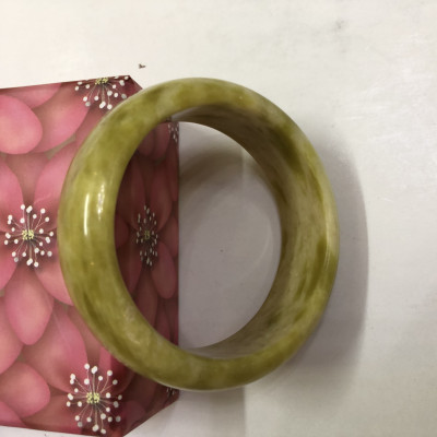 Vòng tay cẩm thạch ngọc serpentine màu xanh cốm nguồn gốc Viet Nam