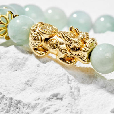 Vòng Tay Phong Thủy Nữ Đá Cẩm Thạch Phỉ Thúy Phối Charm Tỳ Hưu Mạ Vàng 24K (8mm) Mệnh Mộc, Hỏa Ngọc Quý Gemstones