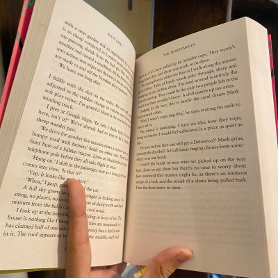 Sách - The Honeymoon by Kate Gray | An Addictive & Gripping Psychological Thriller / Sách Ngoại văn