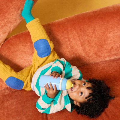 Bình uống nước giữ nhiệt có ống hút chống tràn, chống sặc Tommee Tippee ACTIVE STRAW, 266ml, cho bé từ 12 tháng – Xanh